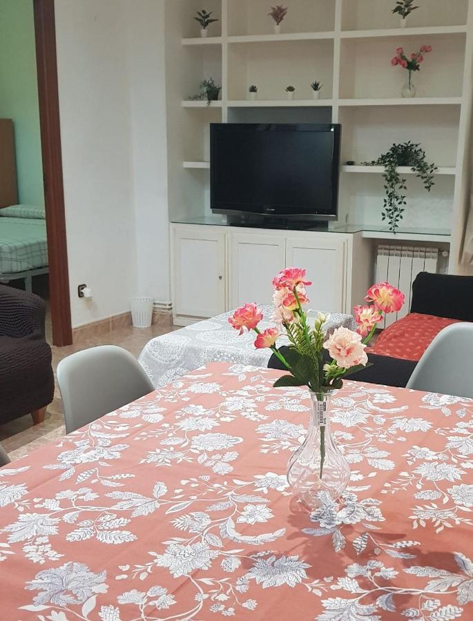 Famaho Apartment มาดริด ภายนอก รูปภาพ